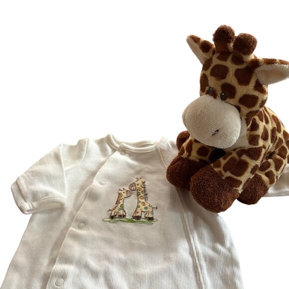 Little Me + TY Giraffe Layette Bundle Baby 3M - Picture 1 of 10